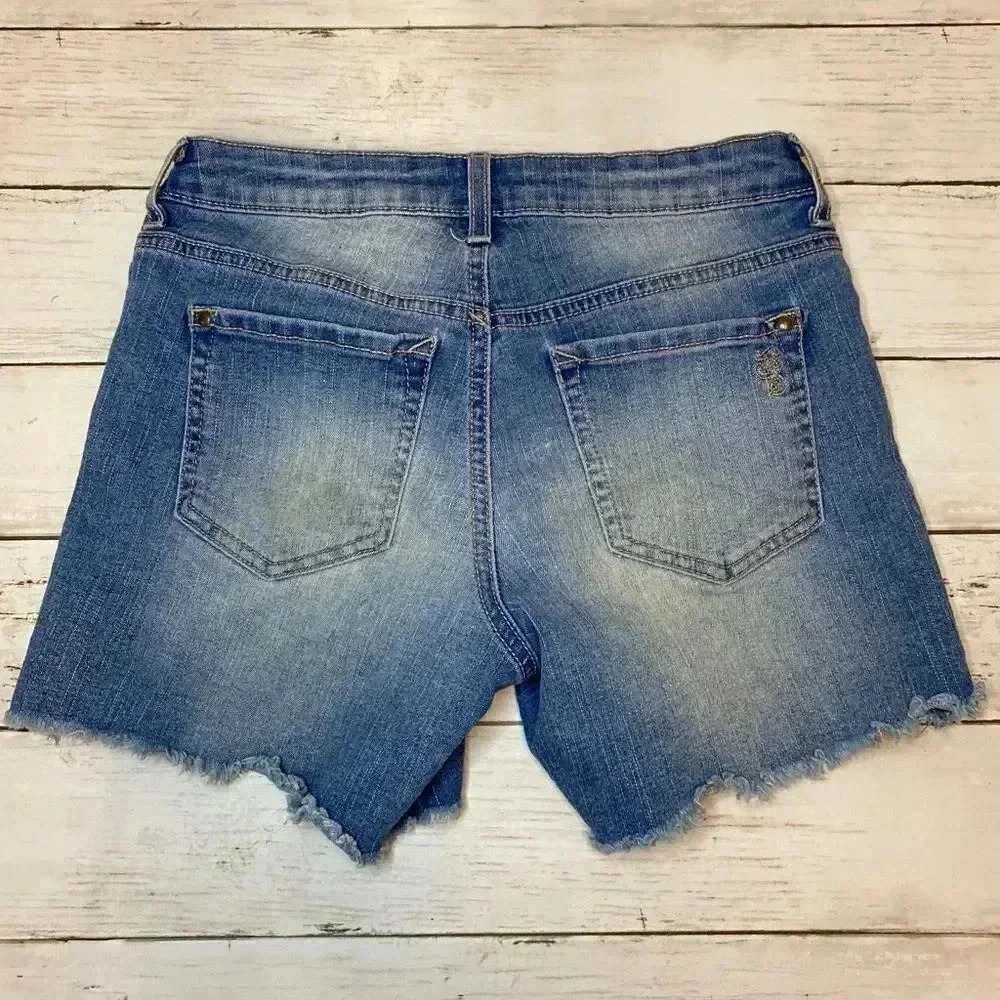 Jessica Simpson Shorts - Picture 2 of 4